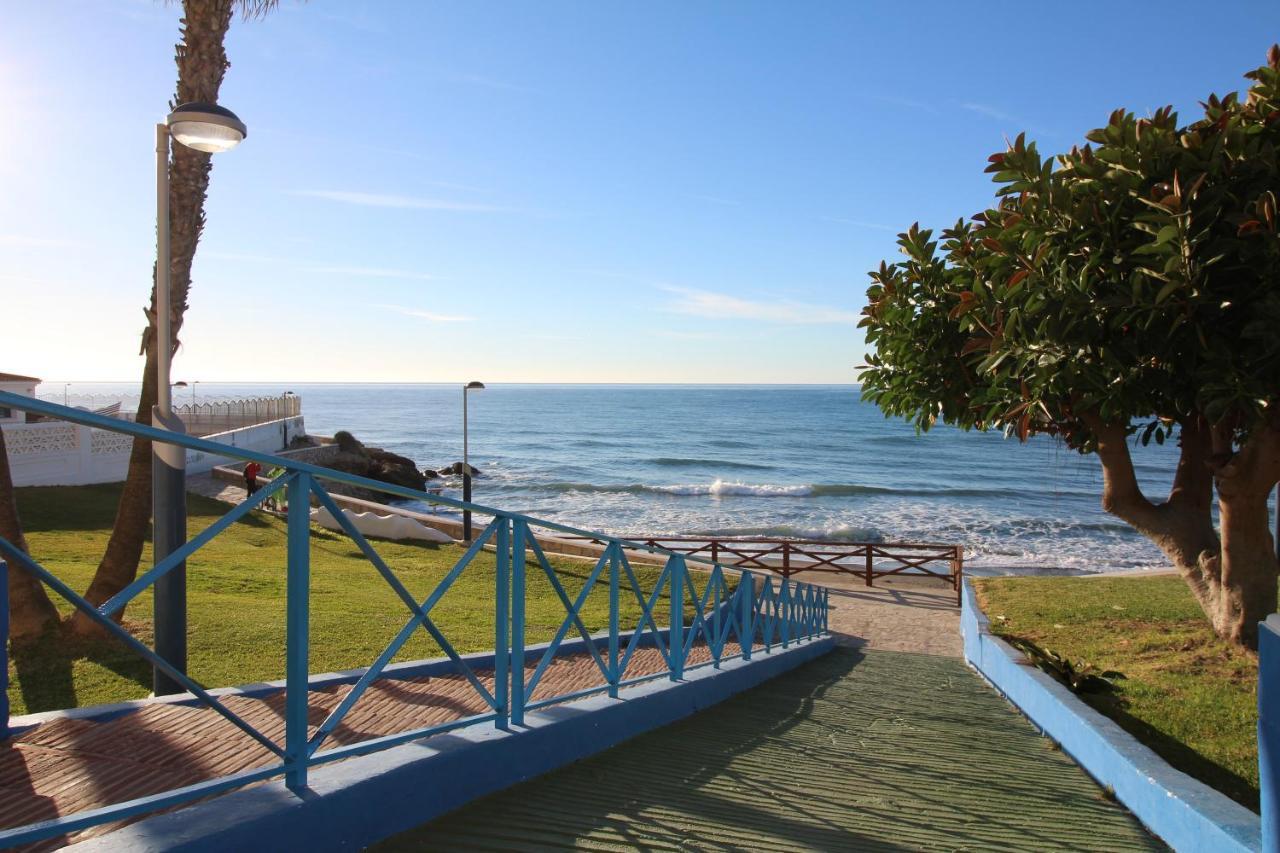 Beach Apartment El Faro Торрокс-Коста Экстерьер фото